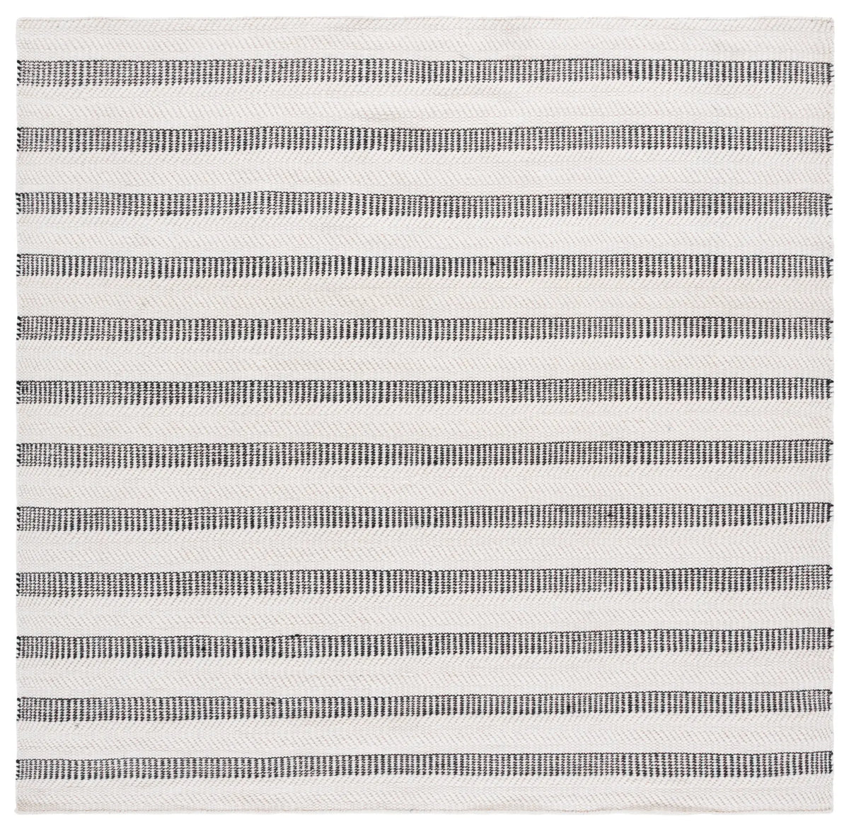 Safavieh Vermont 7'-0" x 7'-0" Rug in Black / Ivory