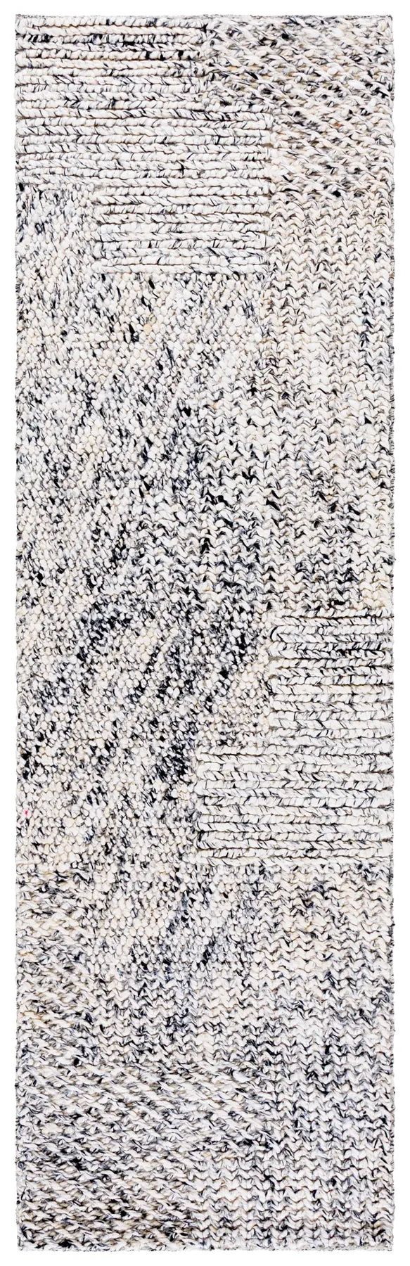 Safavieh Natural Fiber 2'-3" x 8'-0" Rug in Black / Ivory