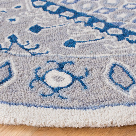 Safavieh Micro-Loop 5'-0" x 5'-0" Rug in Light Grey / Blue