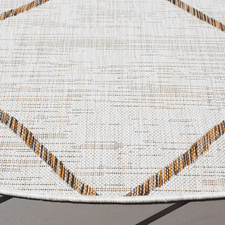 Safavieh Courtyard 6'-7" x 6'-7" Rug in Ivory / Brown