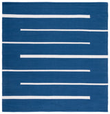 Safavieh Montauk 6'-0" x 6'-0" Rug in Navy / Ivory