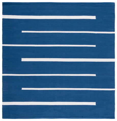 Safavieh Montauk 6'-0" x 6'-0" Rug in Navy / Ivory