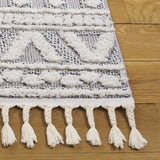 Safavieh Trends 4'-0" x 6'-0" Rug in Grey / Ivory
