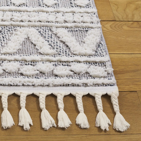 Safavieh Trends 4'-0" x 6'-0" Rug in Grey / Ivory