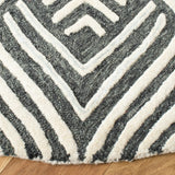 Safavieh Blossom 6'-0" x 6'-0" Rug in Ivory / Grey