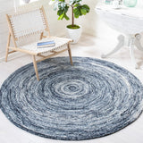 Safavieh Ikat 6'-0" x 6'-0" Rug in Grey