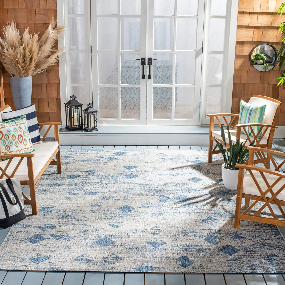 Safavieh Courtyard 8'-0" x 10'-0" Rug in Grey / Navy