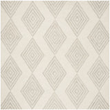 Safavieh Blossom 6'-0" x 6'-0" Rug in Ivory / Silver
