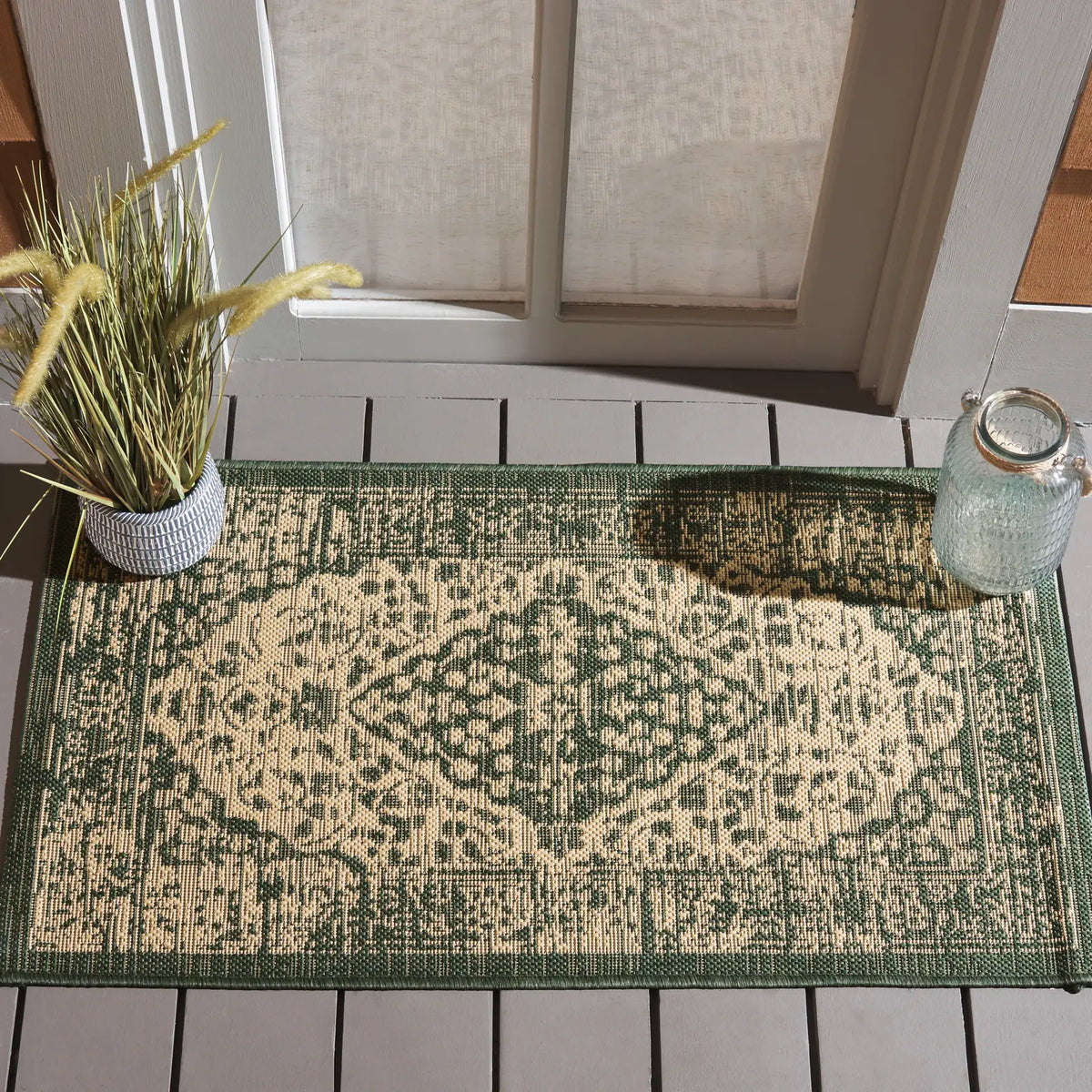 Safavieh Courtyard 2'-0" x 3'-7" Rug in Beige / Dark Green