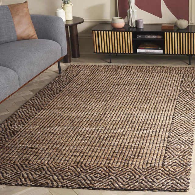Safavieh Natural Fiber 4'-0" x 6'-0" Rug in Natural / Brown