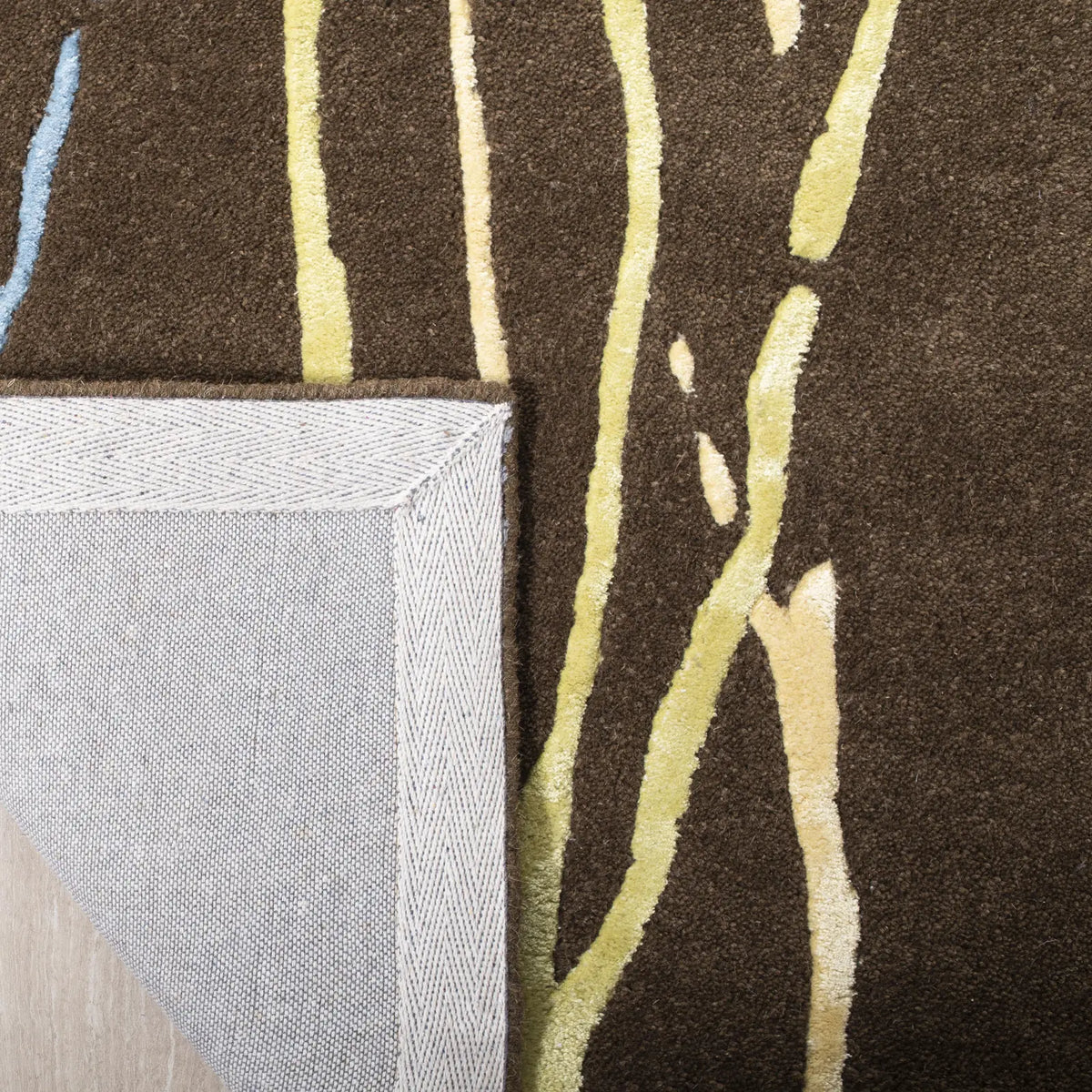 Safavieh Soho 3'-6" x 5'-6" Rug in Brown / Yellow