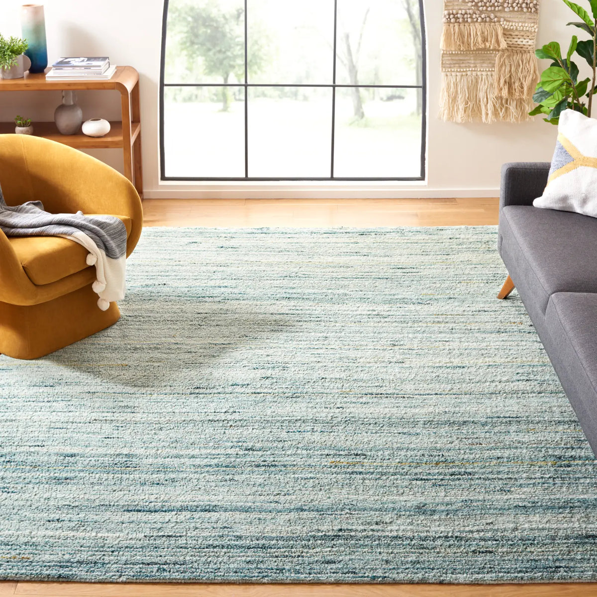 Safavieh Casablanca 10'-0" x 14'-0" Rug in Turquoise / Ivory