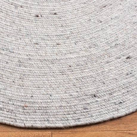 Safavieh Braided 5'-0" x 7'-0" Rug in Light Grey
