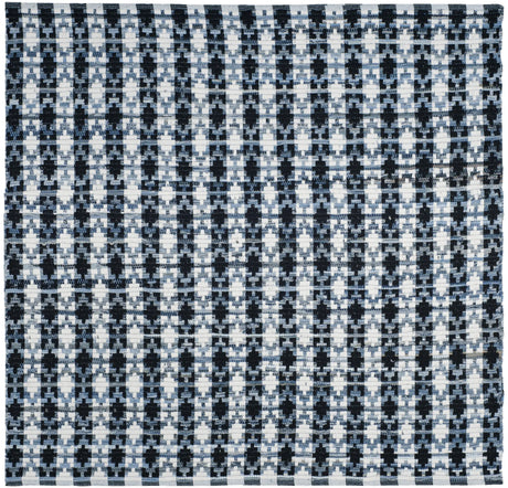 Safavieh Montauk 6'-0" x 6'-0" Rug in Ivory Blue / Black