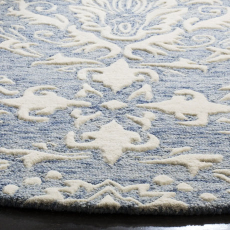 Safavieh Blossom 6'-0" x 6'-0" Rug in Blue / Ivory