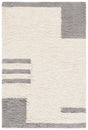Safavieh Casablanca 4'-0" x 6'-0" Rug in Grey / Ivory