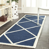 Safavieh Cambridge 2'-6" x 10'-0" Rug in Navy / Ivory