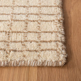 Safavieh Himalaya 4'-0" x 6'-0" Rug in Beige
