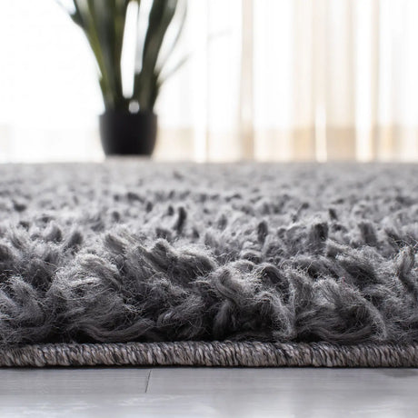 Safavieh August Shag 5'-3" x 7'-6" Rug in Charcoal