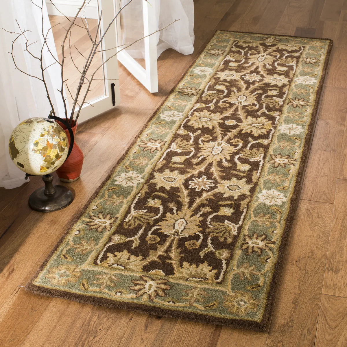 Safavieh Antiquity 2'-3" x 10'-0" Rug in Chocolate / Blue