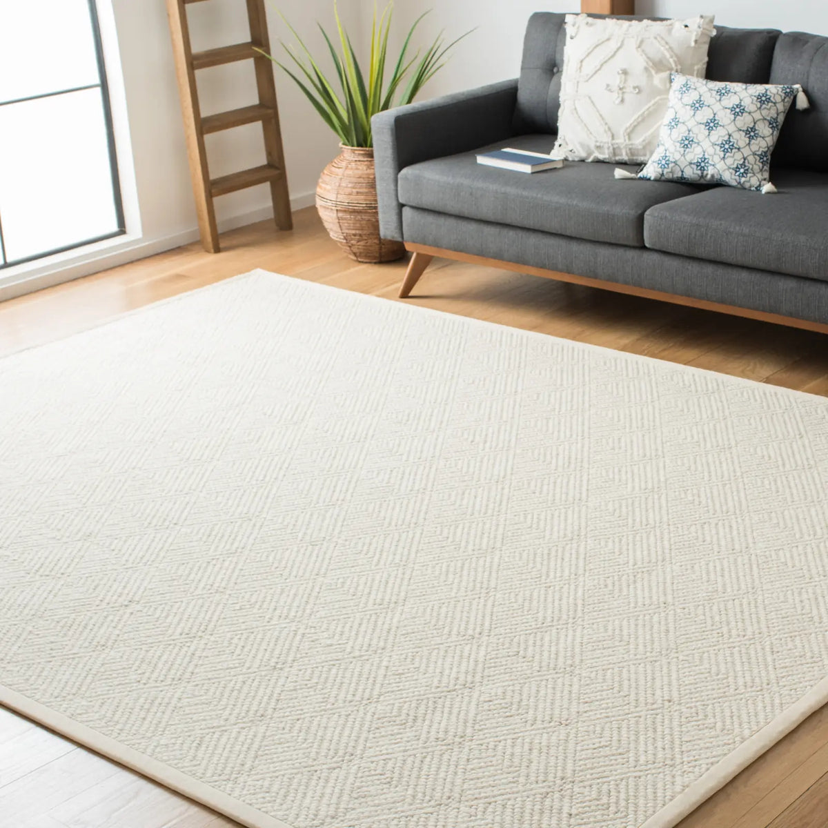 Safavieh Natural Fiber 8'-0" x 10'-0" Rug in Ivory