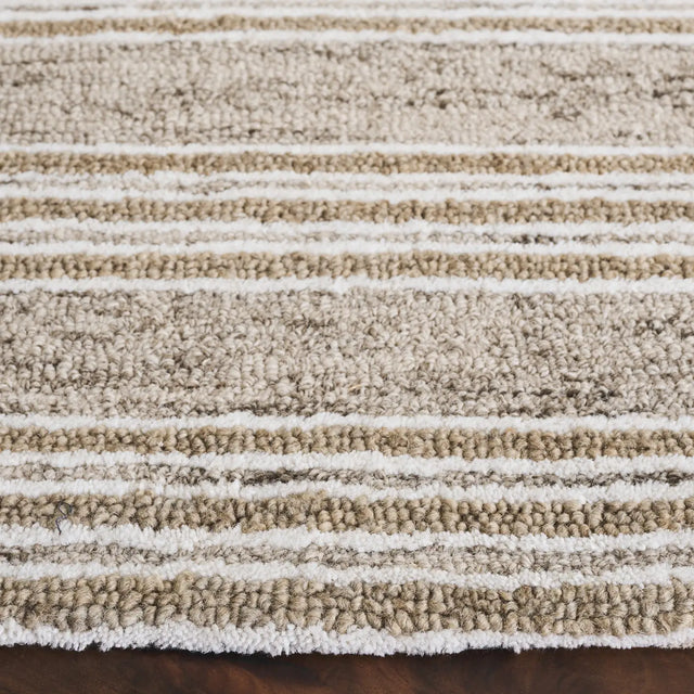Safavieh Pine 6'-0" x 6'-0" Rug in Ivory / Taupe