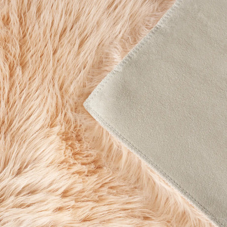Safavieh Faux Sheep Skin 2'-0" x 3'-0" Rug in Light Pink