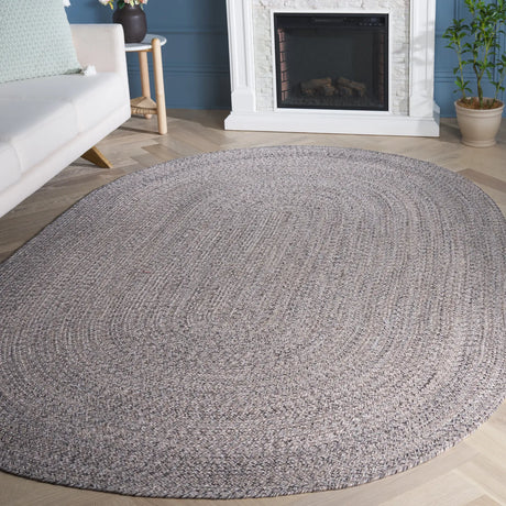 Safavieh Braided 5'-0" x 8'-0" Rug in Ivory / Steel Grey