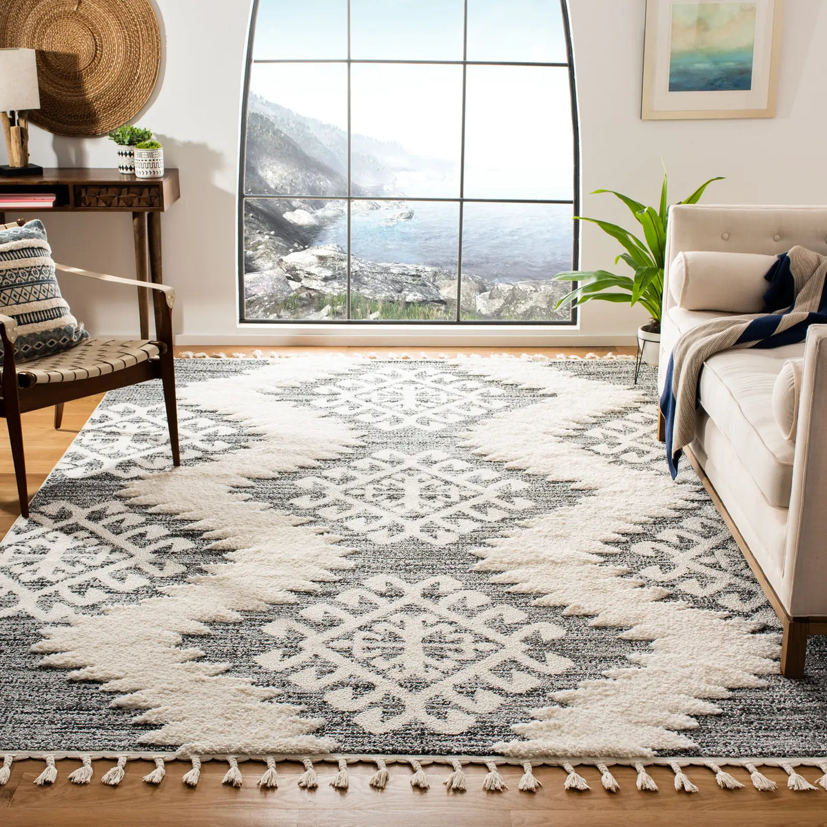 Safavieh Moroccan Tassel Shag 10'-0" x 14'-0" Rug in Ivory / Grey