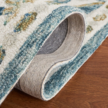 Safavieh Martha Stewart 4'-0" x 6'-0" Rug in Blue / Ivory