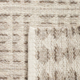 Safavieh Kilim 4'-0" x 6'-0" Rug in Ivory / Light Grey