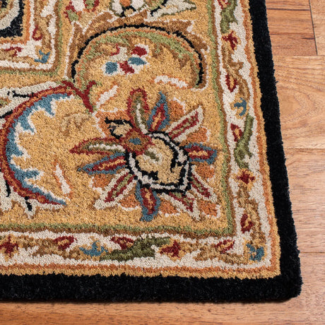 Safavieh Classic 4'-0" x 6'-0" Rug in Black / Gold