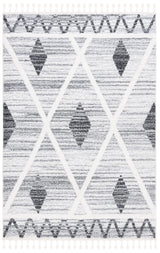 Safavieh Moroccan Tassel Shag 4'-0" x 6'-0" Rug in Grey / Ivory