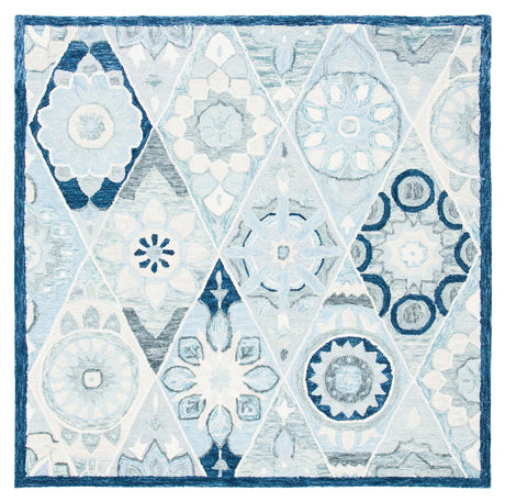 Safavieh Suzani 6'-0" x 6'-0" Rug in Blue / Ivory