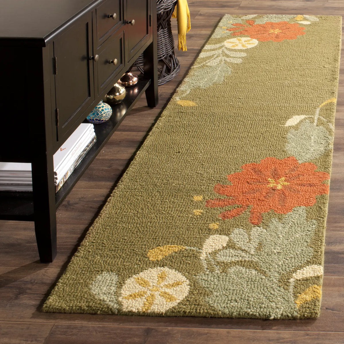 Safavieh Martha Stewart 2'-3" x 8'-0" Rug in Pup Tent