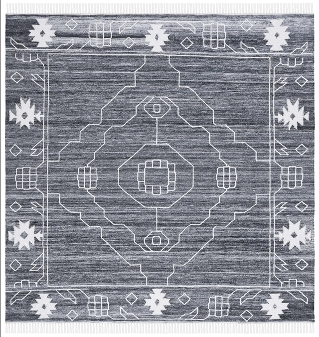 Safavieh Kilim 7'-0" x 7'-0" Rug in Black / Ivory