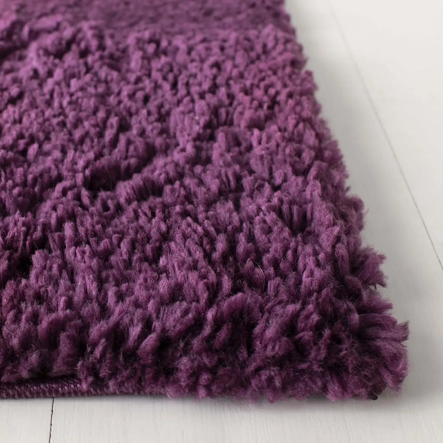 Safavieh August Shag 900 5'-3" x 7'-6" Rug in Purple