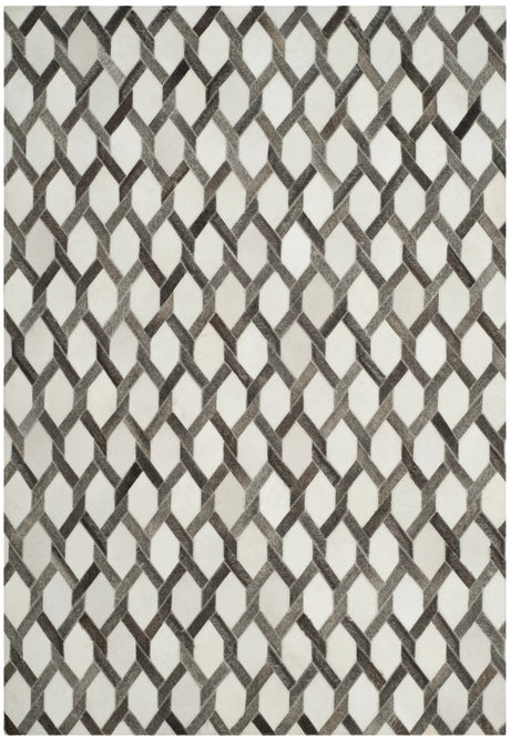 Safavieh Studio Leather 4'-0" x 6'-0" Rug in Ivory / Grey