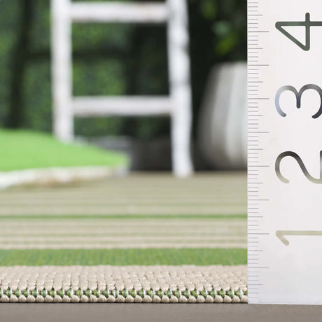 Safavieh Courtyard 4'-0" x 5'-7" Rug in Green / Beige