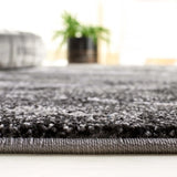 Safavieh Pacific 4'-5" x 6'-5" Rug in Grey / Black