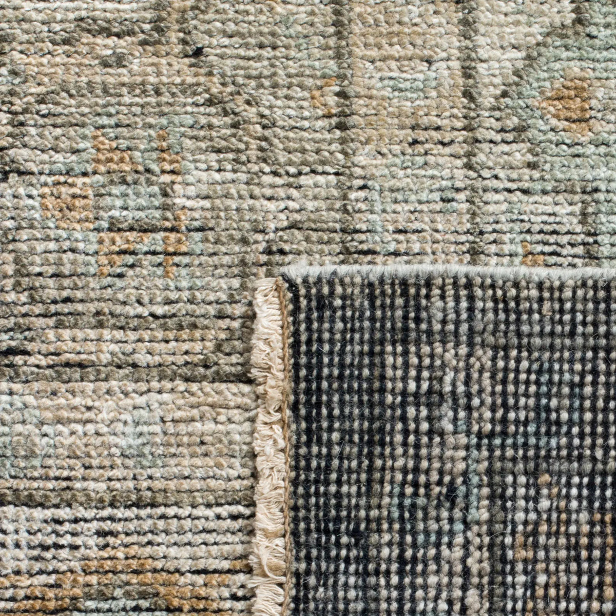 Safavieh Izmir 4'-0" x 6'-0" Rug in Linen / Dusty Teal