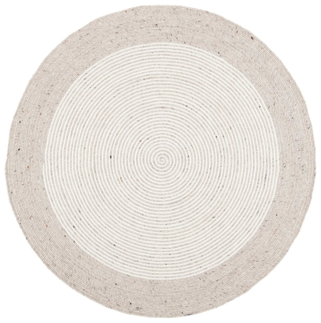 Safavieh Braided 5'-0" x 5'-0" Rug in Beige / Ivory