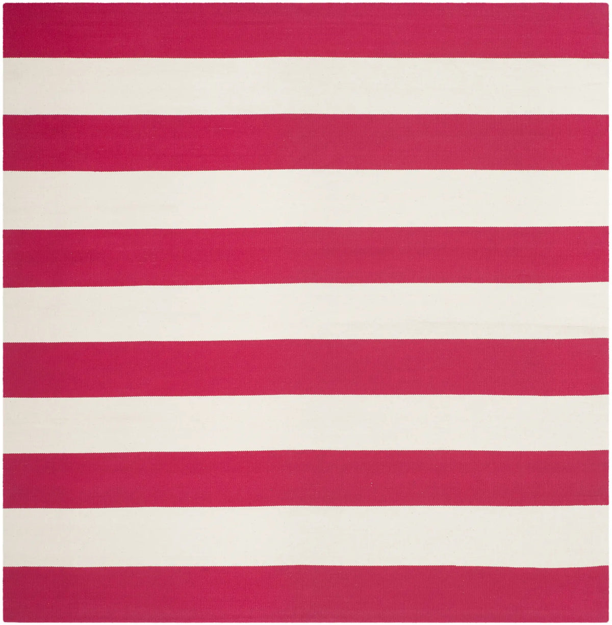Safavieh Montauk 6'-0" x 6'-0" Rug in Red / Ivory
