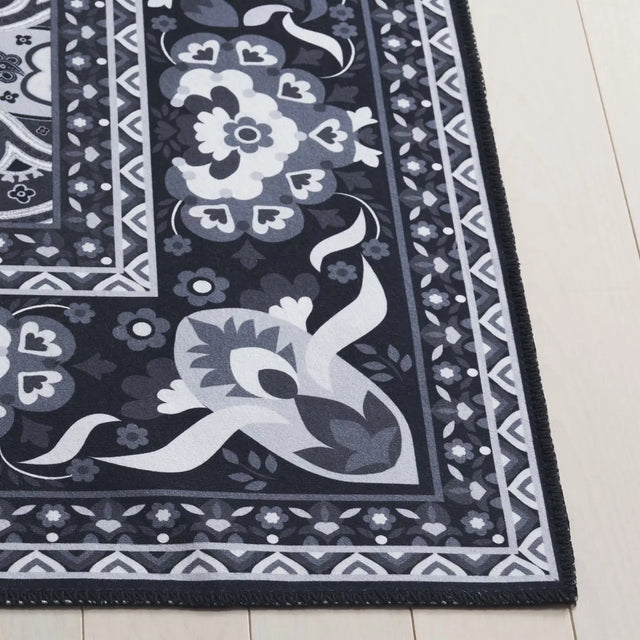 Safavieh Arizona 4'-0" x 6'-0" Rug in Black / Grey