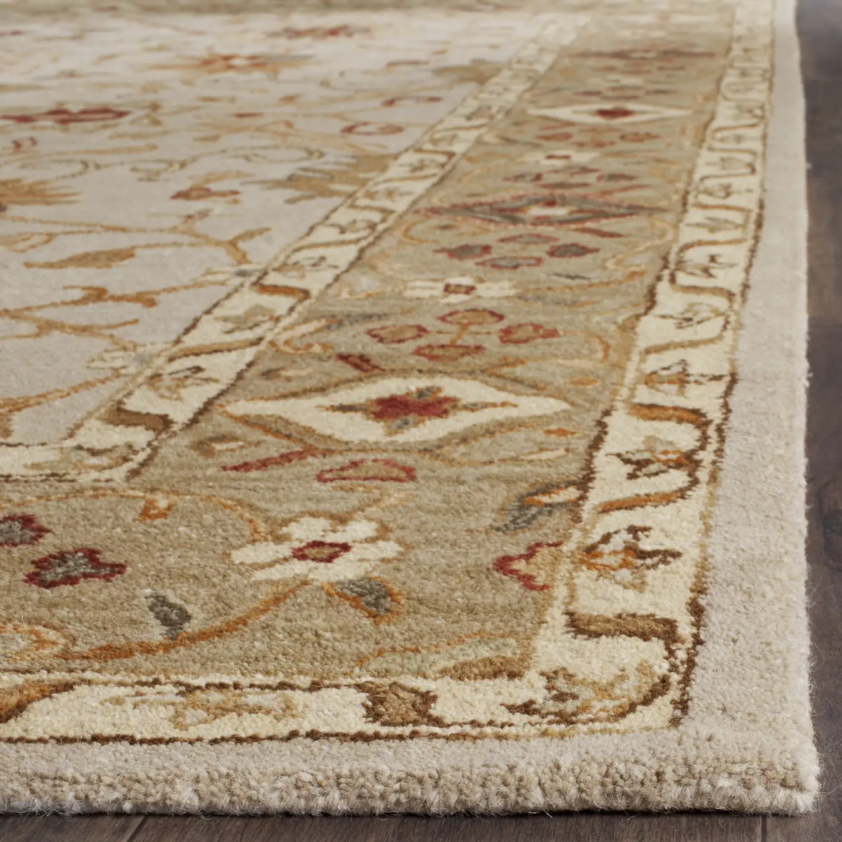 Safavieh Antiquity 9'-6" x 13'-6" Rug in Grey Beige / Sage