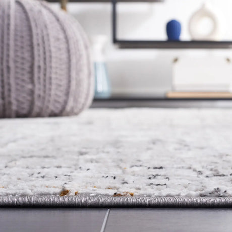 Safavieh Meadow 500 4'-0" x 6'-0" Rug in Light Grey / Dark Grey