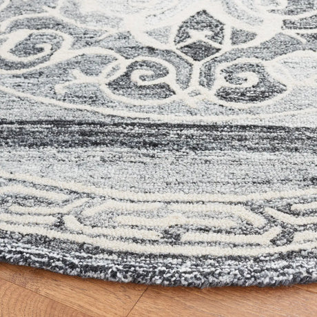 Safavieh Metro 6'-0" x 6'-0" Rug in Grey / Ivory