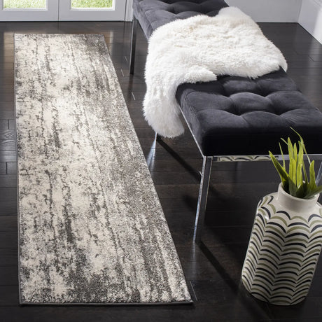 Safavieh Spirit 100 2'-0" x 8'-0" Rug in Grey / Dark Grey