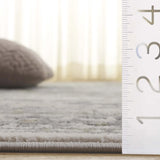 Safavieh Prestige 4'-0" x 6'-0" Rug in Ivory / Grey