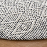 Safavieh Vermont 6'-0" x 6'-0" Rug in Ivory / Black